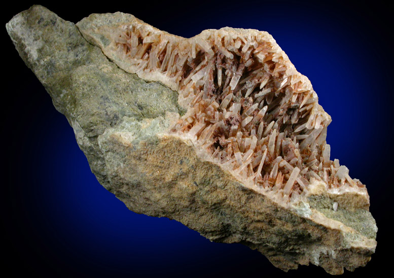 Aragonite from I-278 road cut (south side) on Staten Island 