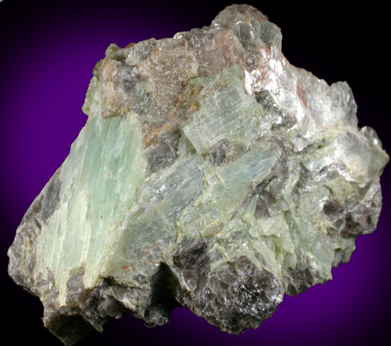 The Minerals of New York City: Talc from Water Tunnel No.2 under Roosevelt Island, NY County, NY 