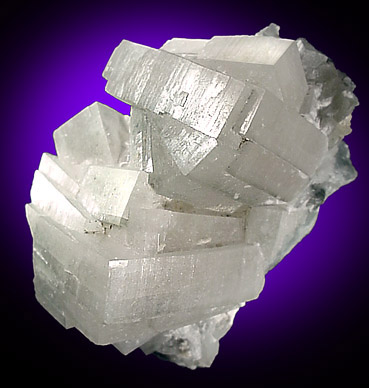 Hydroxyapophyllite-(K) (formerly apophyllite-(KOH)) from Fairfax Quarry, 6.4 km west of Centreville, Fairfax County, Virginia