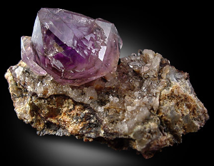 Quartz var. Amethyst from Simeone Quarry, Wrentham, Norfolk County, Massachusetts