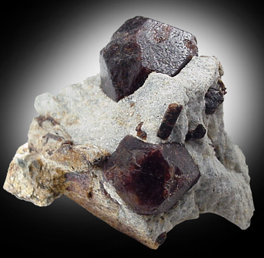 Almandine Garnet from Green's Farm, 750 m. ESE of Roxbury Falls, Roxbury, New Haven County, Connecticut