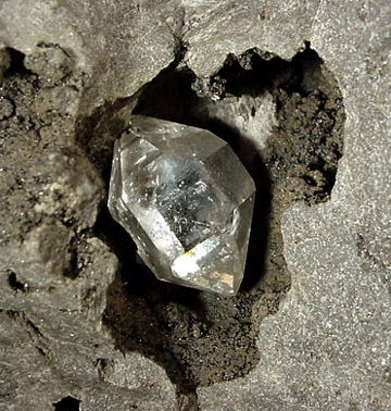 Quartz var. Herkimer Diamond from Diamond Acres (Hastings Farm), Fonda, Montgomery County, New York