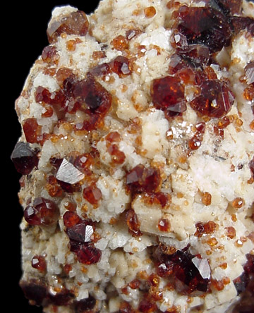 Spessartine Garnet and Microcline from Putian, Tongbei-Yunling District, Fujian Province, China