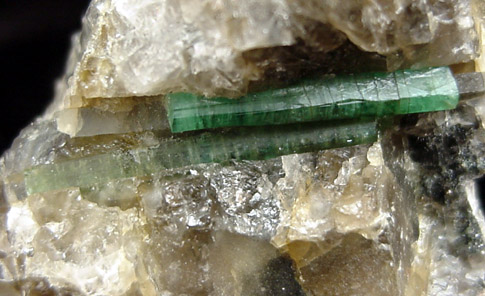 Beryl var. Emerald from Mount Dayakou tungsten mine, 6 km northeast of Mengdong village, Malipo County, Yunnan Province, China