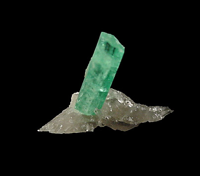 Beryl var. Emerald from Mount Dayakou tungsten mine, 6 km northeast of Mengdong village, Malipo County, Yunnan Province, China