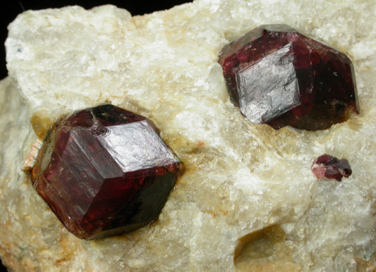 Almandine Garnet from Serrote Redondo, near Pedra Lavrada, Paraba, Brazil