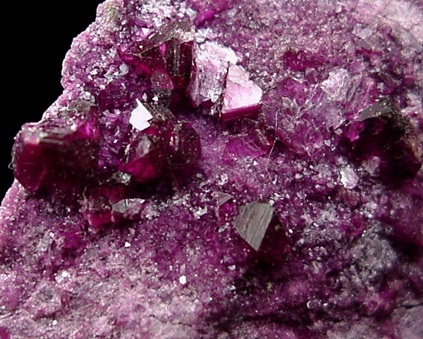 Clinochlore var. Kmmererite from Kop Daglari, 70 km WNW of Erzurum, East Anatolia, Turkey