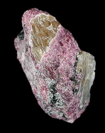 Vlasovite and Gittinsite in Eudialyte with Agrellite from Kipawa Complex, 36 km east of Eagle Village First Nation - Kipawa, Québec, Canada (Type Locality for Gittinsite)