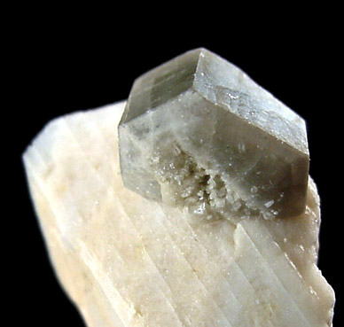 Fluorapatite from Emmons Quarry, southeastern slope of Uncle Tom Mountain,  Greenwood, Oxford County, Maine