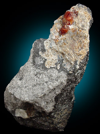 Chondrodite from Tilly Foster Iron Mine, near Brewster, Putnam County, New York