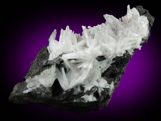 Natrolite from Millington Quarry, Bernards Township, Somerset County, New Jersey