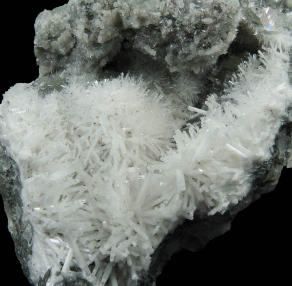 Natrolite from Millington Quarry, Bernards Township, Somerset County, New Jersey