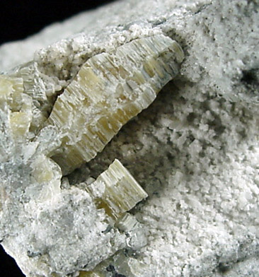 Weloganite from Francon Quarry, Montral, le de Montral, Qubec, Canada (Type Locality for Weloganite)