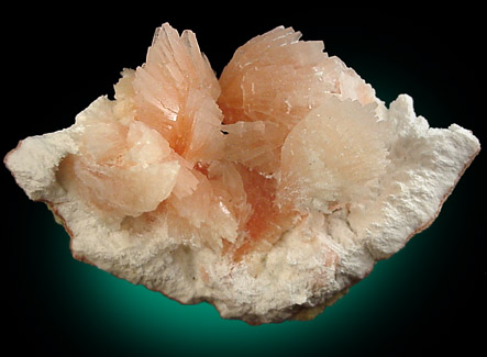 Heulandite-Ca with Mordenite from Rat's Nest Claim, near Challis, Custer County, Idaho