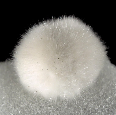 Okenite from Khandivali, Maharashtra, India