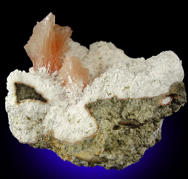 Heulandite-Ca with Mordenite from Rat's Nest Claim, near Challis, Custer County, Idaho