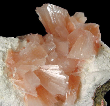 Heulandite-Ca with Mordenite from Rat's Nest Claim, near Challis, Custer County, Idaho