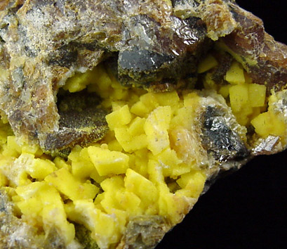 Greenockite, Sphalerite, Smithsonite from Rush Creek District, Marion County, Arkansas