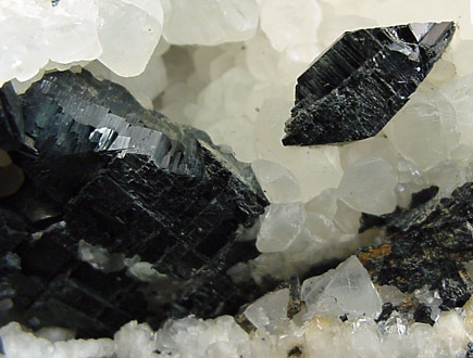 Babingtonite on Calcite from Lane's Quarry, Westfield, Hampden County, Massachusetts