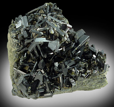 Epidote from Kuh-e Khorram, near Kuhandan, Zagros Mountains, Markazi Province, Iran