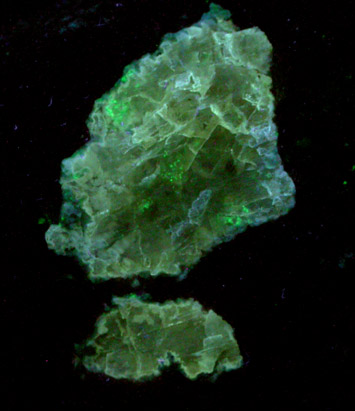 Vlasovite and Gittinsite in Eudialyte from Kipawa Complex, Villedieu Township, Qubec, Canada (Type Locality for Gittinsite)