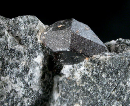 Lorenzenite from Lovozero Massif, Kola Peninsula, Murmanskaja Oblast', Northern Region, Russia