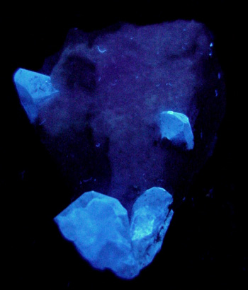 Benitoite in Natrolite from Benitoite Gem Mine, San Benito County, California (Type Locality for Benitoite)