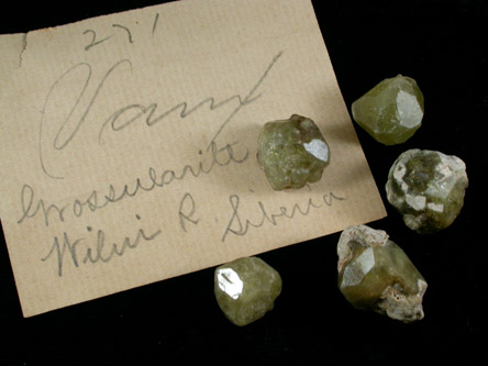 Grossular Garnets from riverbank at confluence Vilyui (Wilui) River and Akhtaragda River, near Chernyshevsk, Sakha, Siberia, Russia (Type Locality for Grossular Garnet)