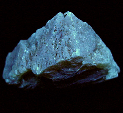 Scheelite from Comstock Mine, Dragoon, Cochise County, Arizona
