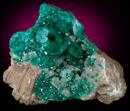 Dioptase on Calcite from Altyn-Tyube, 66 km east of Karagandy, Karaganda Oblast', Kazakhstan (Type Locality for Dioptase)