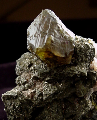 Sphalerite on Chalcopyrite from Commodore Mine, Creede, Mineral County, Colorado