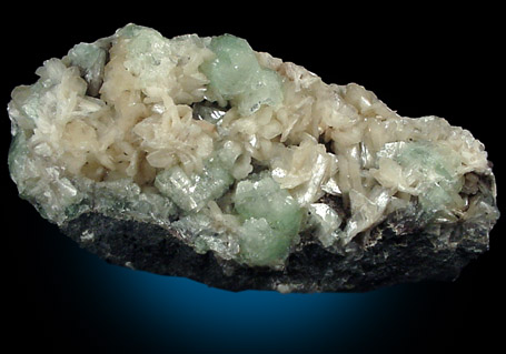 Apophyllite and Stilbite-Ca from Pune District, Maharashtra, India