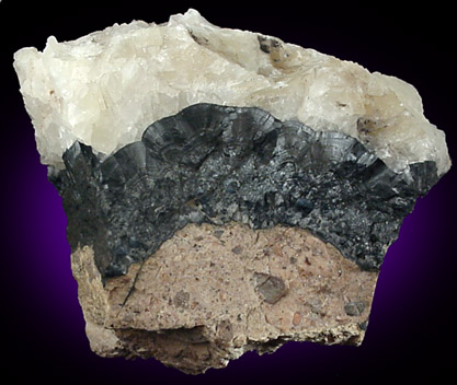 Romanechite and Calcite from Owl Group, Grant County, New Mexico