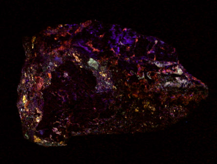 Sphalerite and Zincite (fluorescent) from San Francisco Mine, Beaver County, Utah