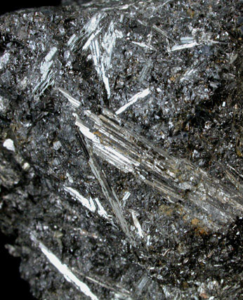 Bismuthinite from Llallagua, Bustillos Province, Potosi Department, Bolivia