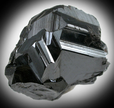 Sphalerite (Spinel-law Twin) from Trepca District, 10 km east of Kosozska Mitrovica, Kosovo