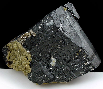 Ferberite with Zinnwaldite from Panasqueira Mine, Barroca Grande, 21 km. west of Fundao, Castelo Branco, Portugal