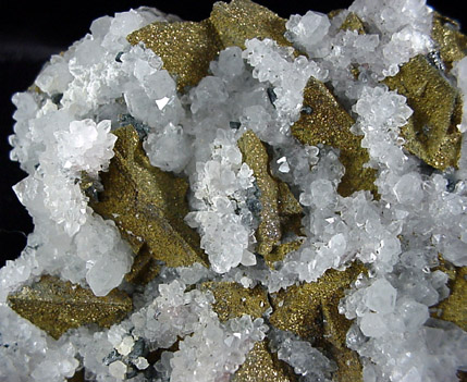 Tetrahedrite with Chalcopyrite coating on Quartz from Casapalca District, Huarochiri Province, Lima Department, Peru