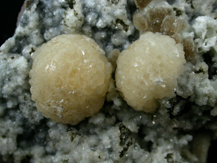 Stilbite from Braen's Quarry, Haledon, Passaic County, New Jersey