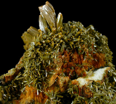 Pyromorphite on Barite from Mine des Farges, Ussel, Corrze, France