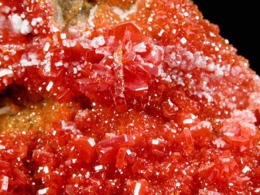 Vanadinite and Aragonite on Barite from Mibladen, Haute Moulouya Basin, Zeida-Aouli-Mibladen belt, Midelt Province, Morocco