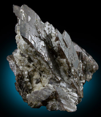 Axinite-(Fe) from Dalnegorsk, Primorskiy Kray, Russia