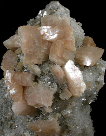 Heulandite-Ca on Quartz from New Street Quarry, Paterson, Passaic County, New Jersey