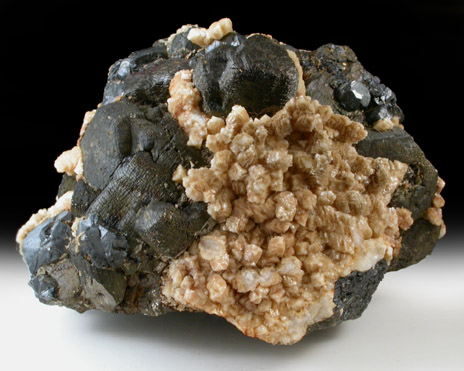 Pyrrhotite and Calcite from Zacatecas, Mexico