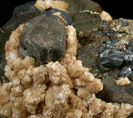 Pyrrhotite and Calcite from Zacatecas, Mexico