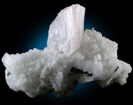 Heulandite-Ca on Quartz from Jalgaon, Maharashtra, India