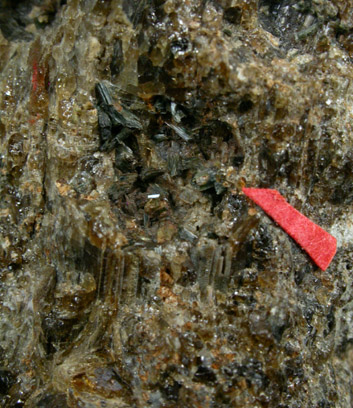 Vesuvianite, Andesine, Titanite, Actinolite, Clinozoisite from Goodall Farm Quarry, Sanford, York County, Maine