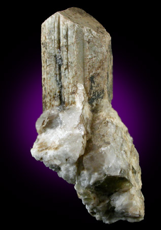 Spodumene from Barrus Farm, Goshen, Hampshire County, Massachusetts