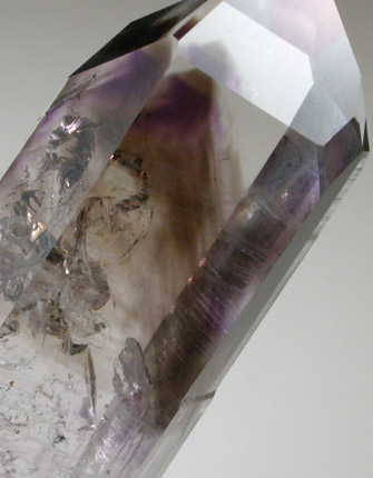 Quartz var. Amethyst with moveable bubble inclusion from Tafelkop, Goboboseb Mountains, 27 km west of Brandberg Mountain, Erongo region, Namibia