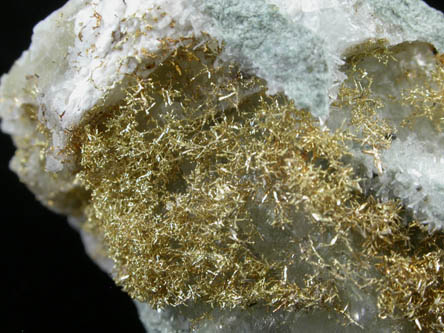 Gold (fine wire crystals) from Olinghouse Mine, 6030 bench, 813 pit, Washoe County, Nevada